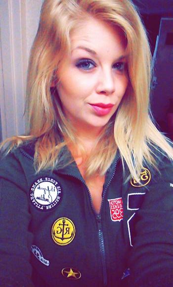 , 23  female escort, Modesto