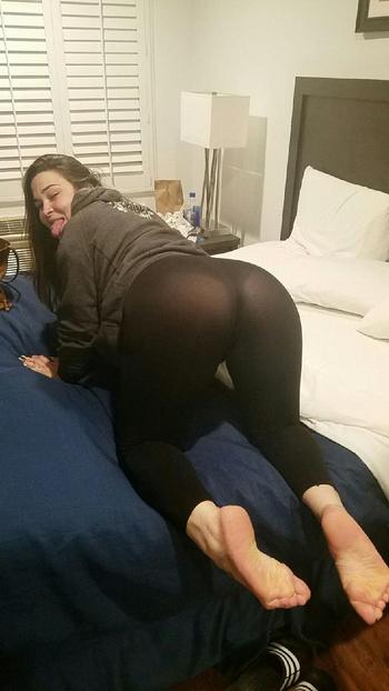 , 26  female escort, Modesto
