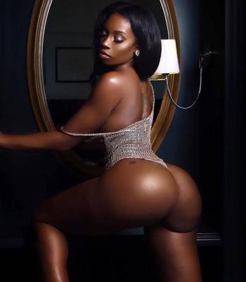 , 26  female escort, Modesto