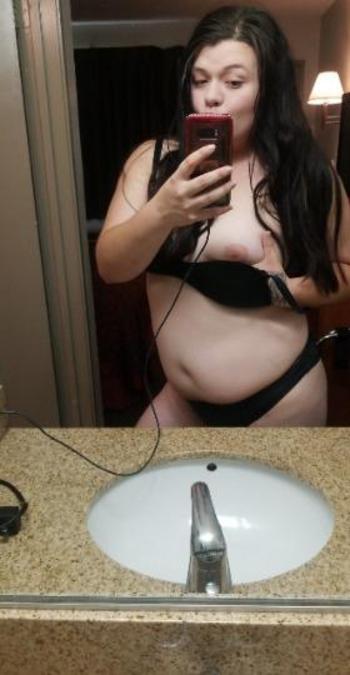 Sasha, 24  female escort, Modesto